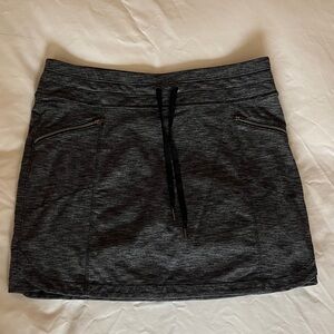 Athleta Women’s Charcoal Skort